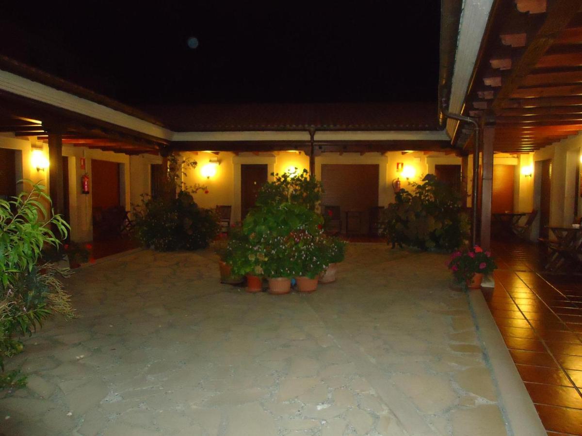 Hotel Arenas De Cabrales- Apartamentos Exterior photo